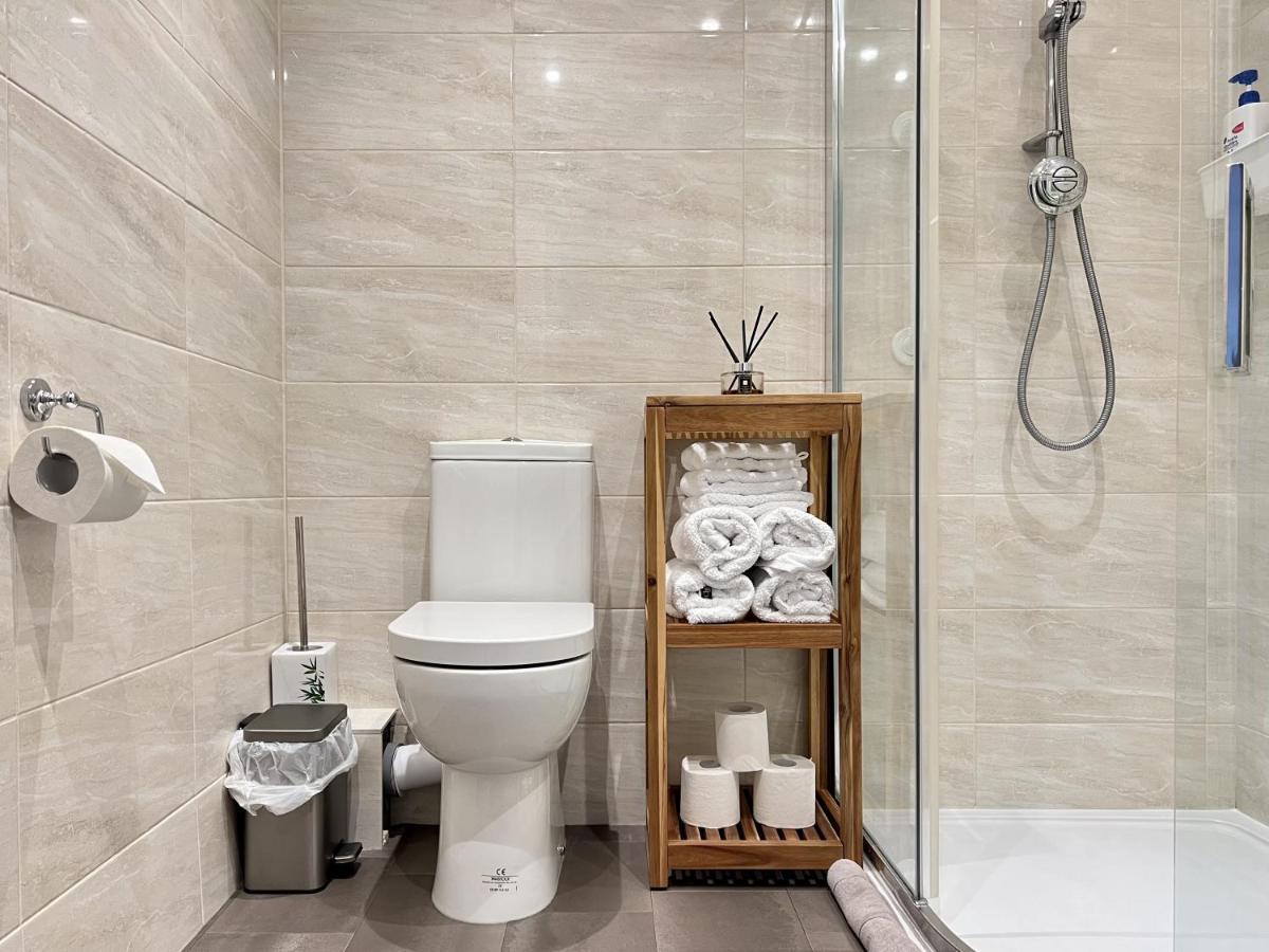 Modern 2 Bed Townhouse Just Outside City Walls With Free Private Parking Йорк Екстер'єр фото